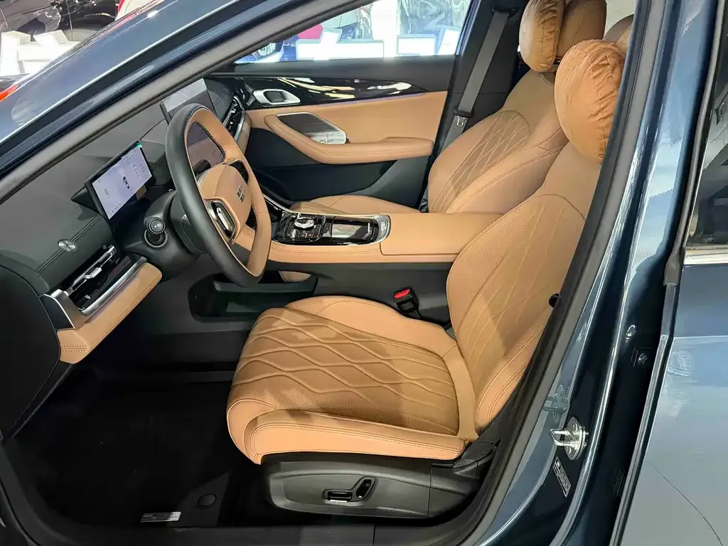 Geely Galaxy A7 2025 из CN, фото 8