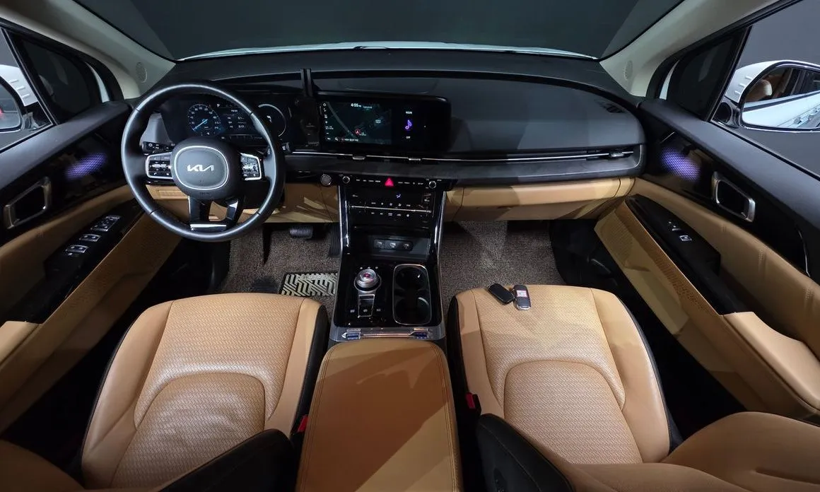 Kia Carnival 2023 из KR, фото 9