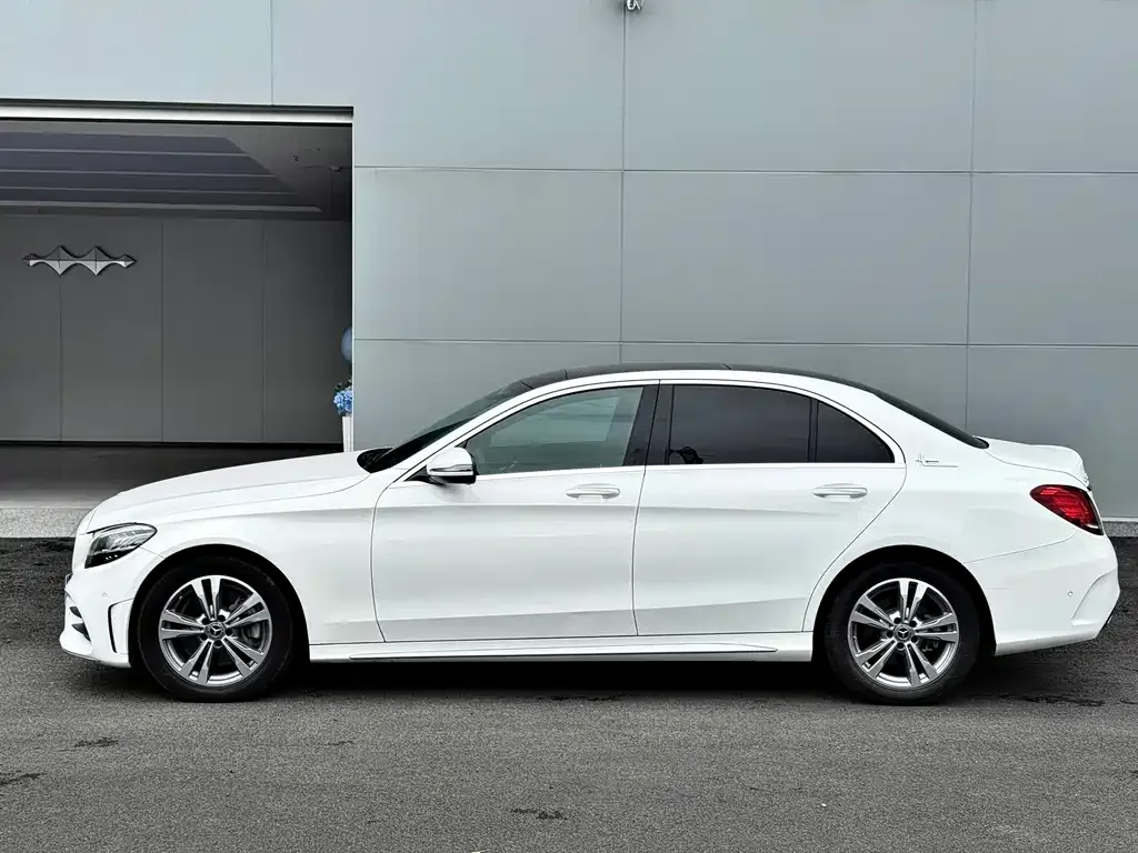 Mercedes-Benz C-Class — фото 3