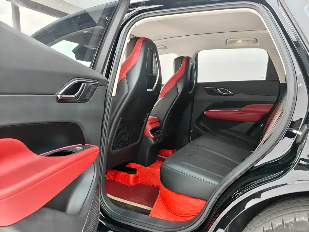 Hongqi HS3 2024 из CN, фото 2