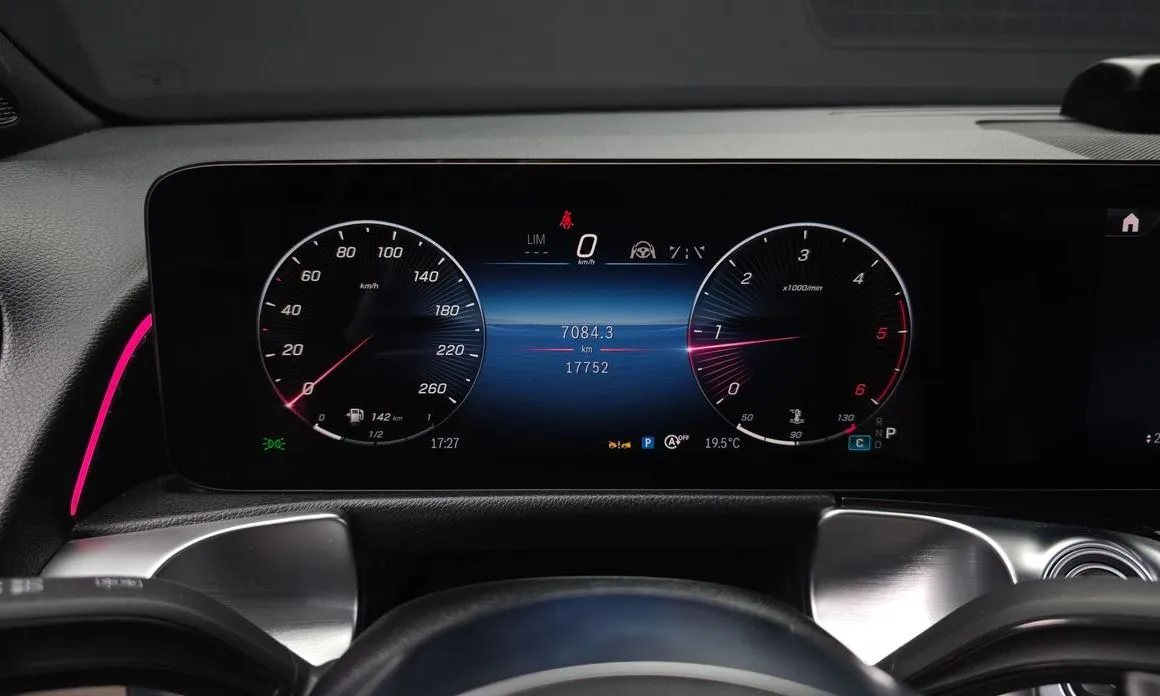 Mercedes-Benz GLB-Class 2024 из KR, фото 4