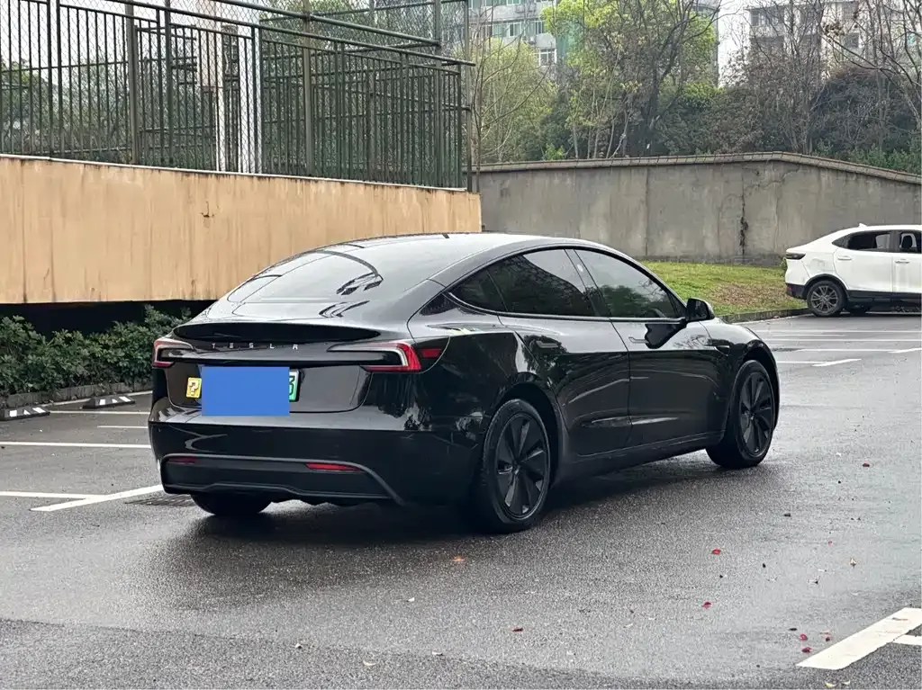 Tesla Model 3 2024 из CN, фото 8