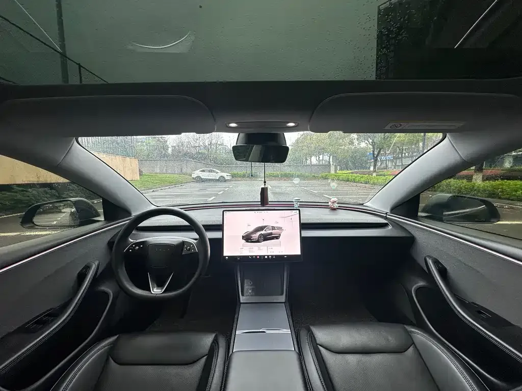 Tesla Model 3 2024 из CN, фото 2