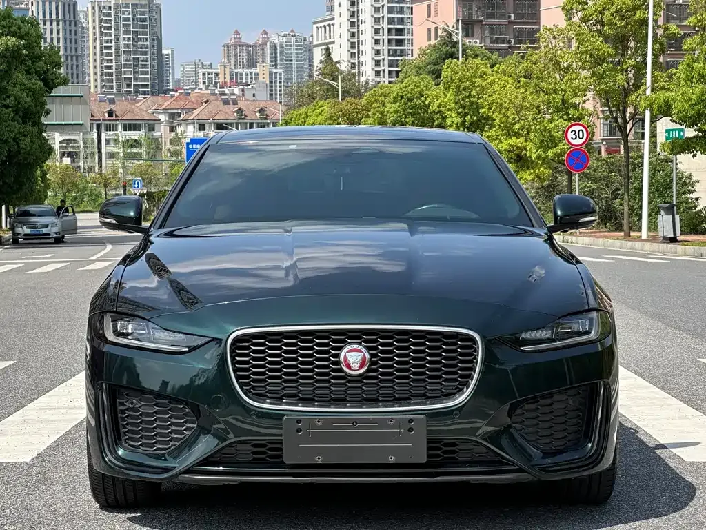 Jaguar XEL — фото 1