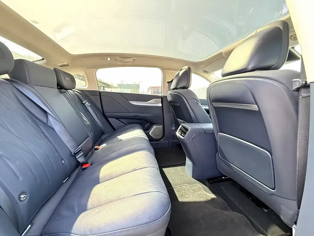 Buick Electra L7 2026 из CN, фото 7