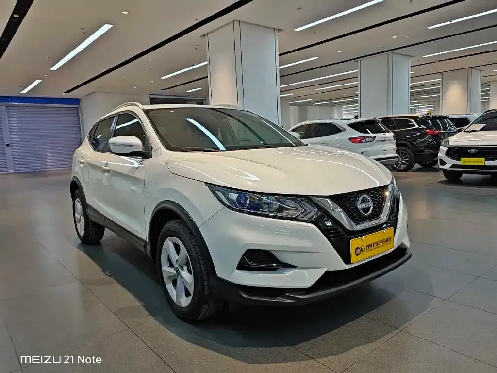 Nissan Qashqai — фото 8