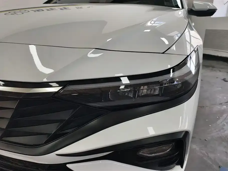 Hyundai Elantra — фото 7