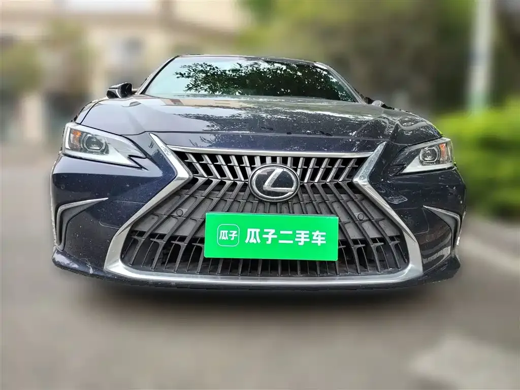 Lexus ES — фото 5