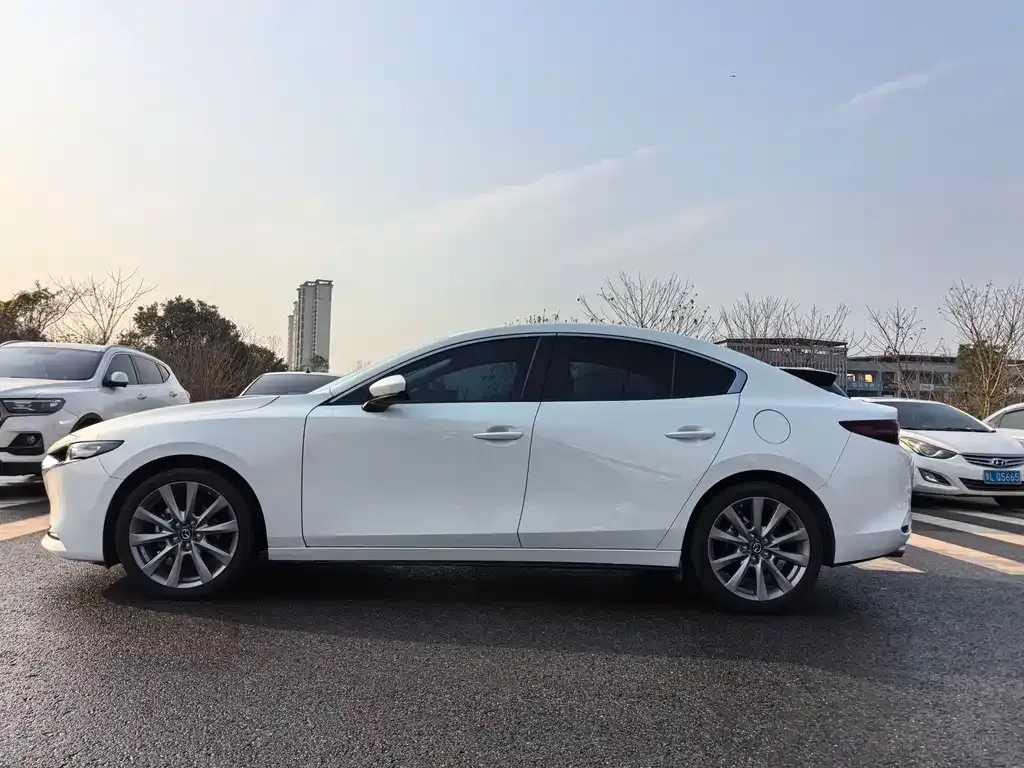 Mazda 3 Axela 2021 из CN, фото 8