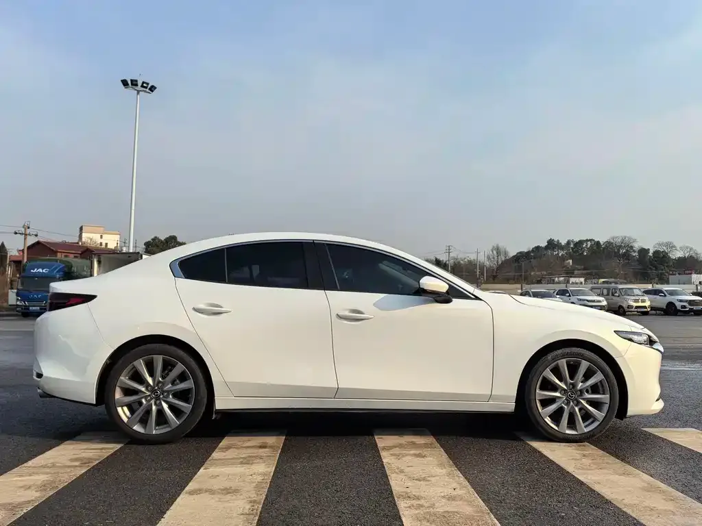 Mazda 3 Axela 2021 из CN, фото 6