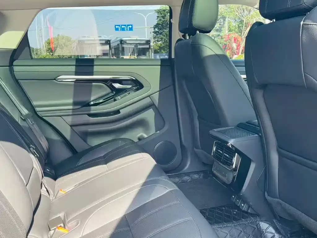 Land Rover Evoque — фото 6