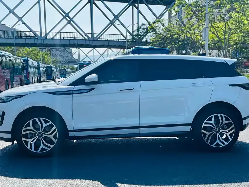 Land Rover Evoque — фото 7