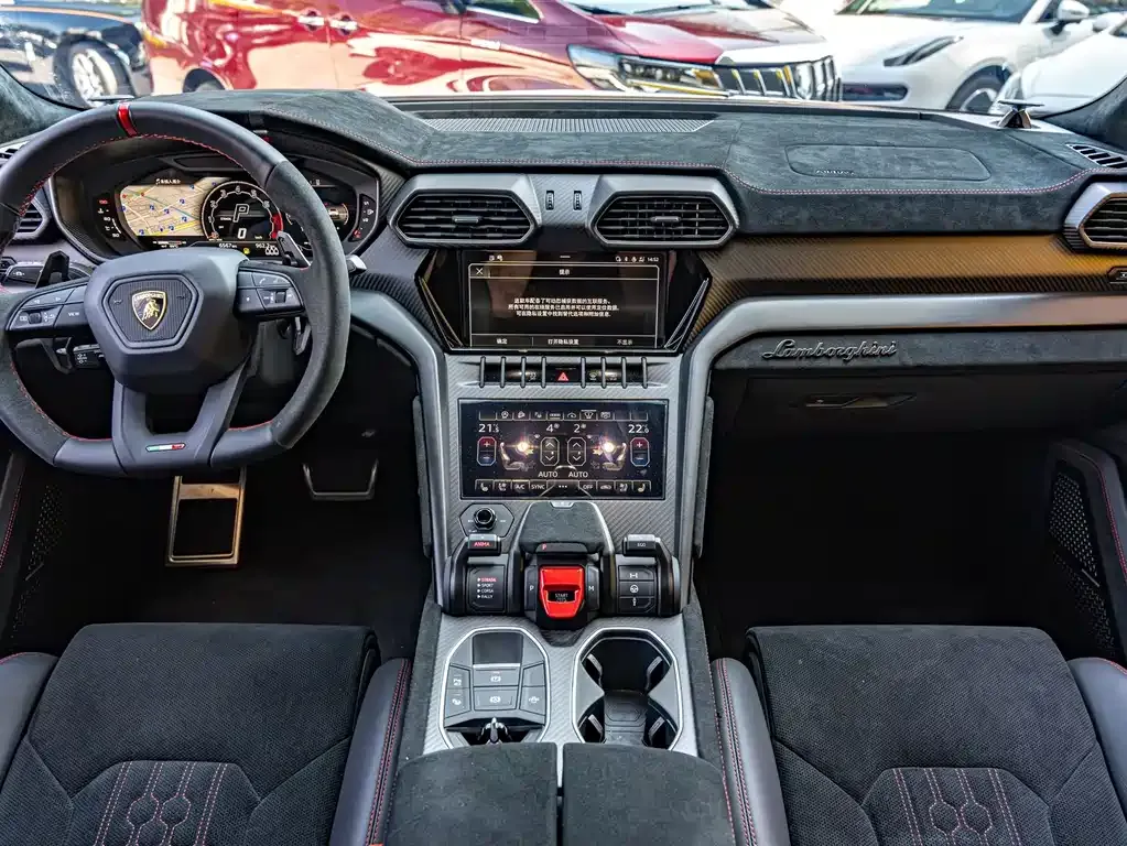 Lamborghini Urus — фото 9