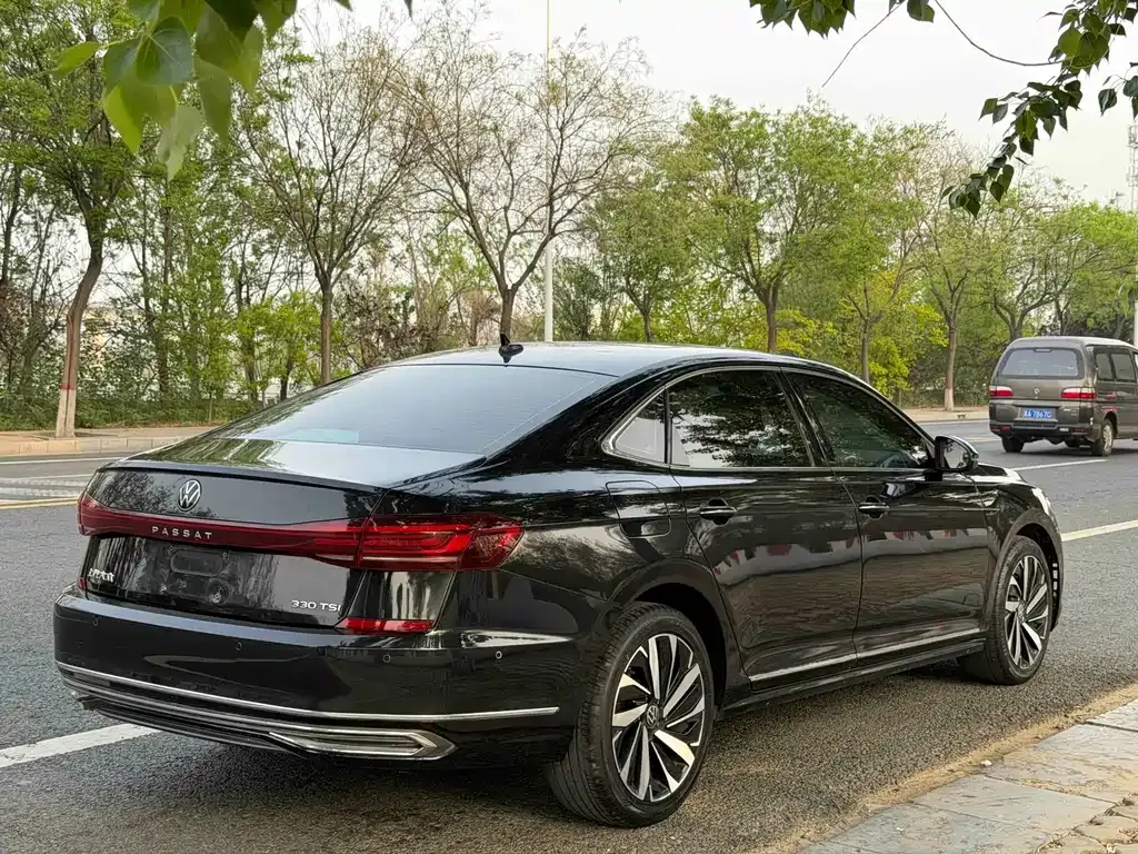 Volkswagen Passat 2021 из CN, фото 4