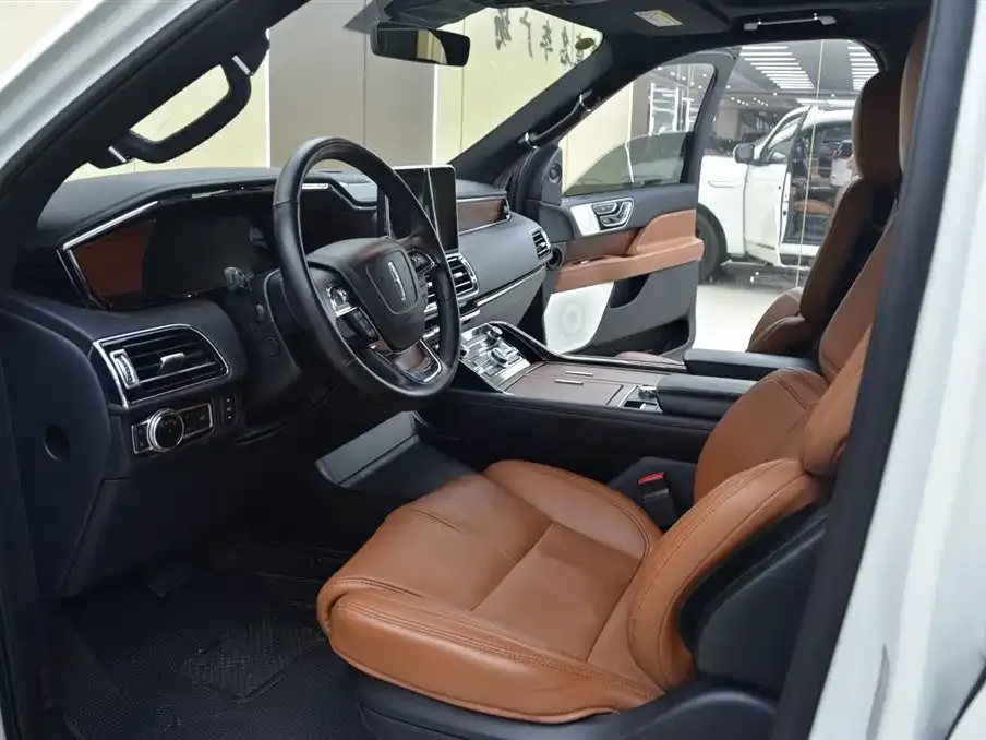 Lincoln Navigator 2021 из CN, фото 4