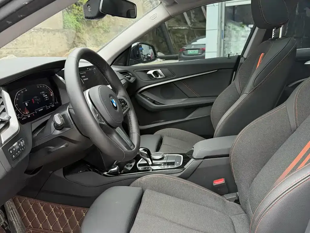 BMW 2 Series 2025 из CN, фото 7