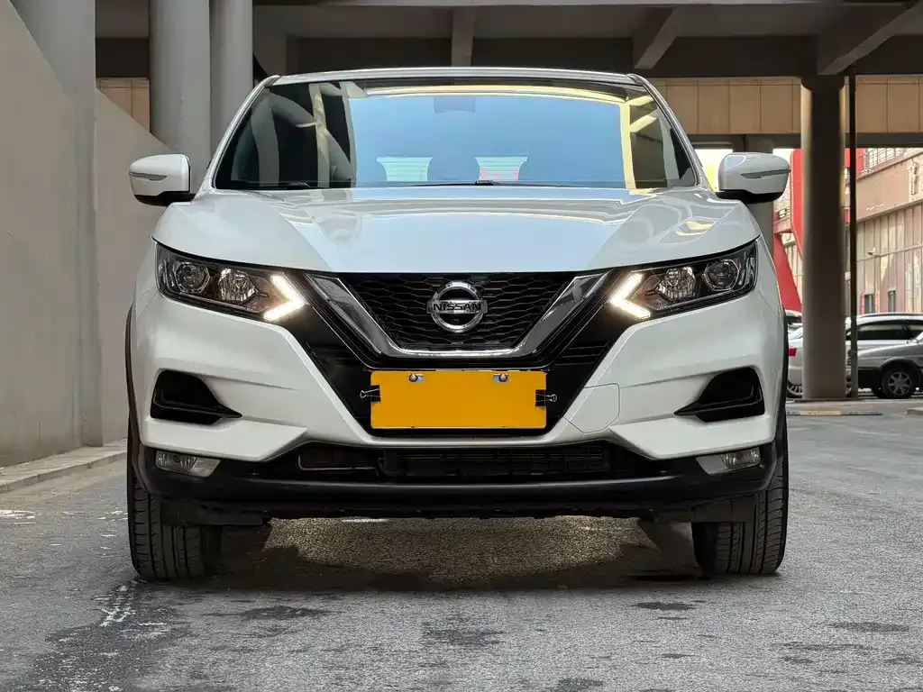 Nissan Qashqai — фото 7