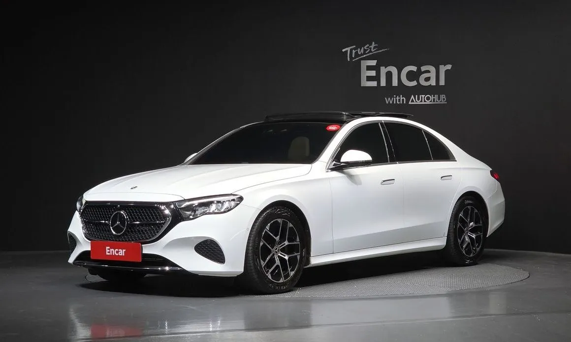 Mercedes-Benz E-Class — фото 1