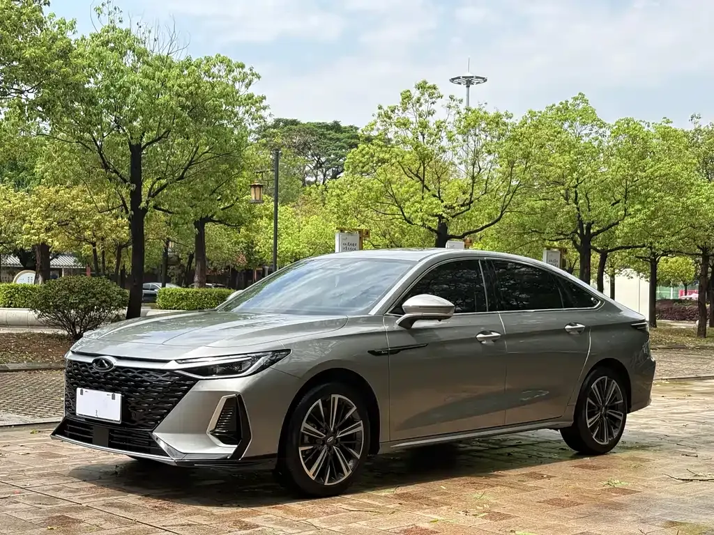 Chery Arrizo 8