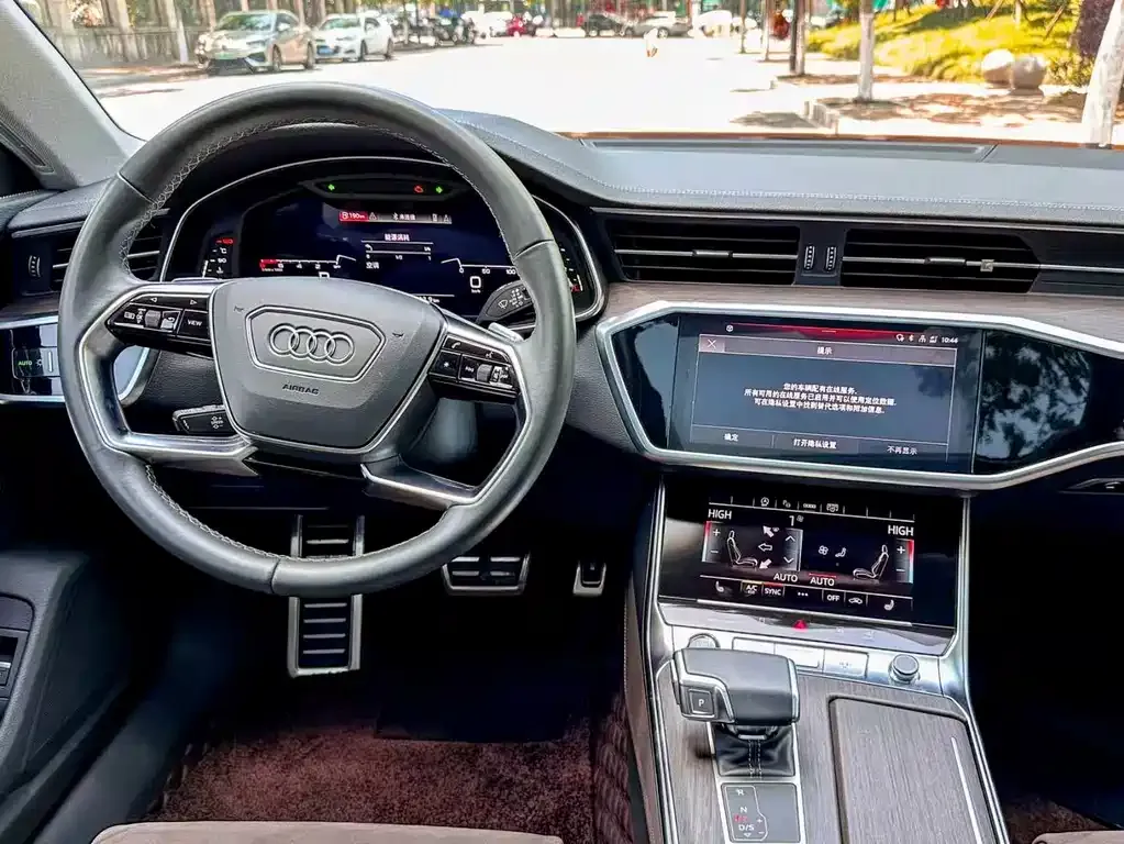 Audi A7L — фото 4