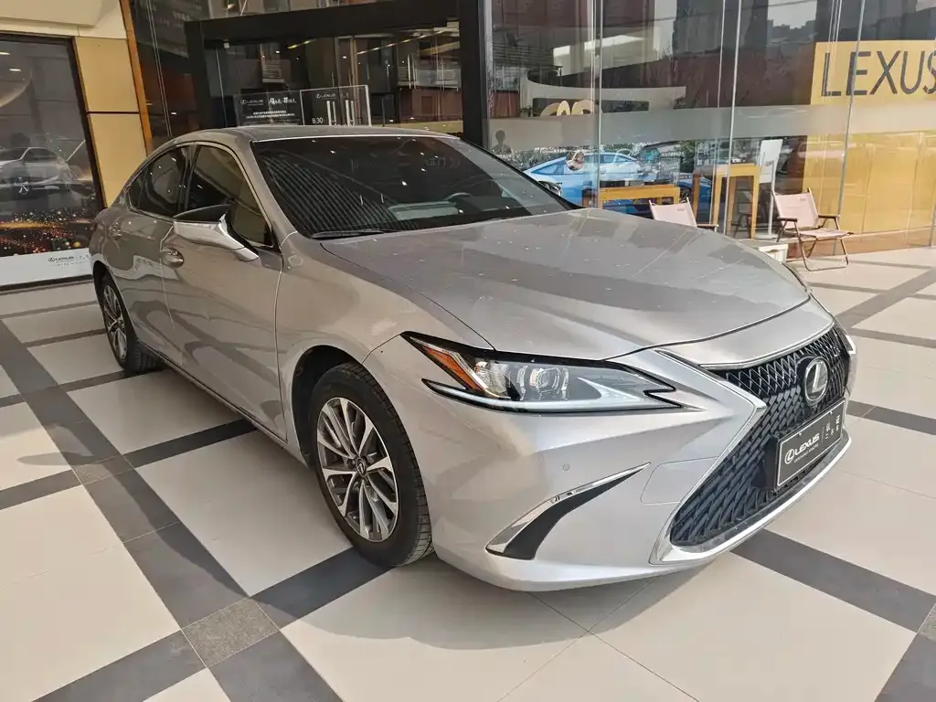 Lexus ES 2022 из CN, фото 9