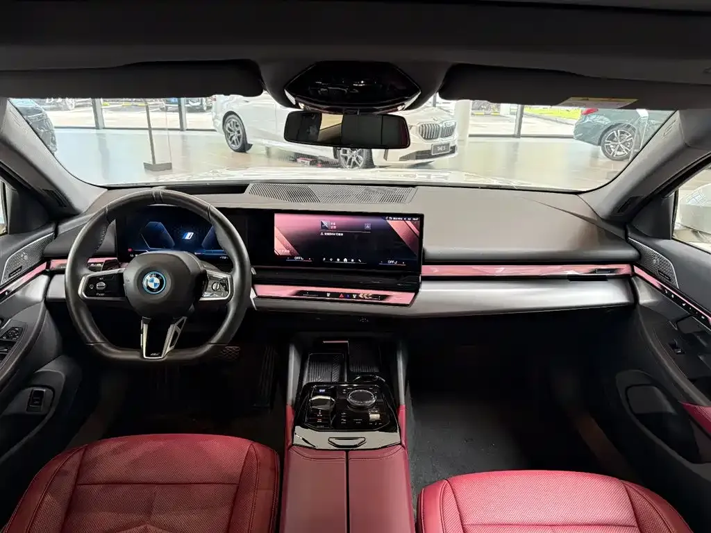 BMW i5 — фото 2