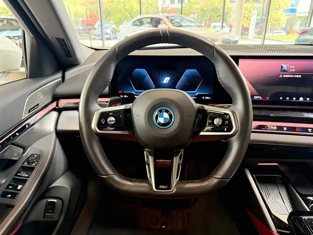 BMW i5 — фото 6