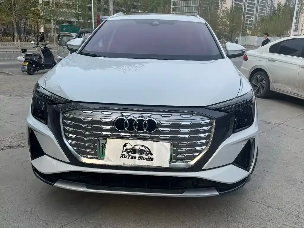 Audi Q5 e-tron