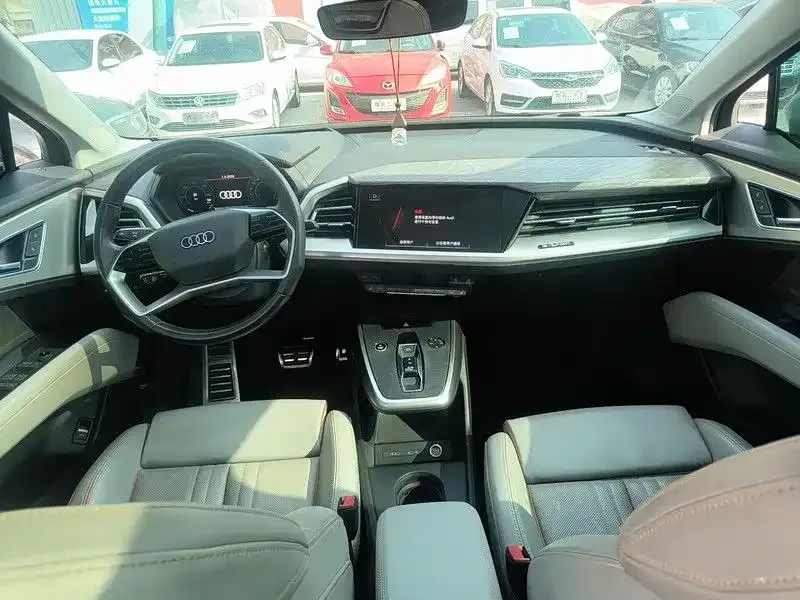 Audi Q5 e-tron 2022 из CN, фото 4