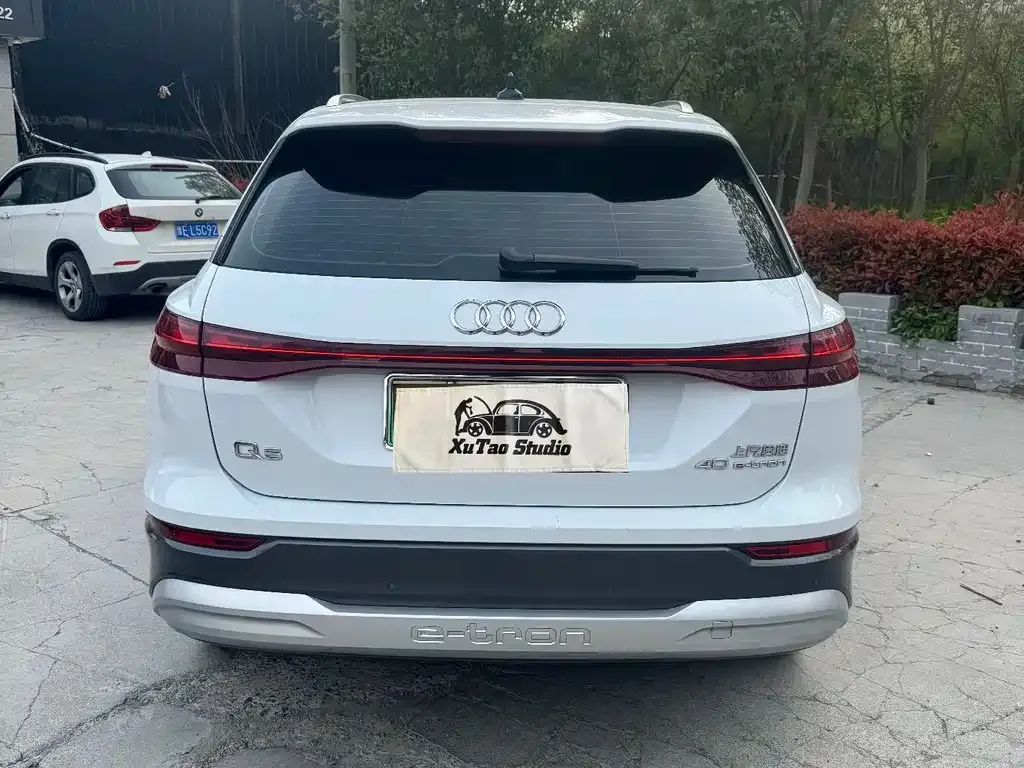 Audi Q5 e-tron 2022 из CN, фото 7