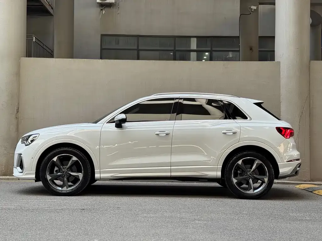 Audi Q3 — фото 2