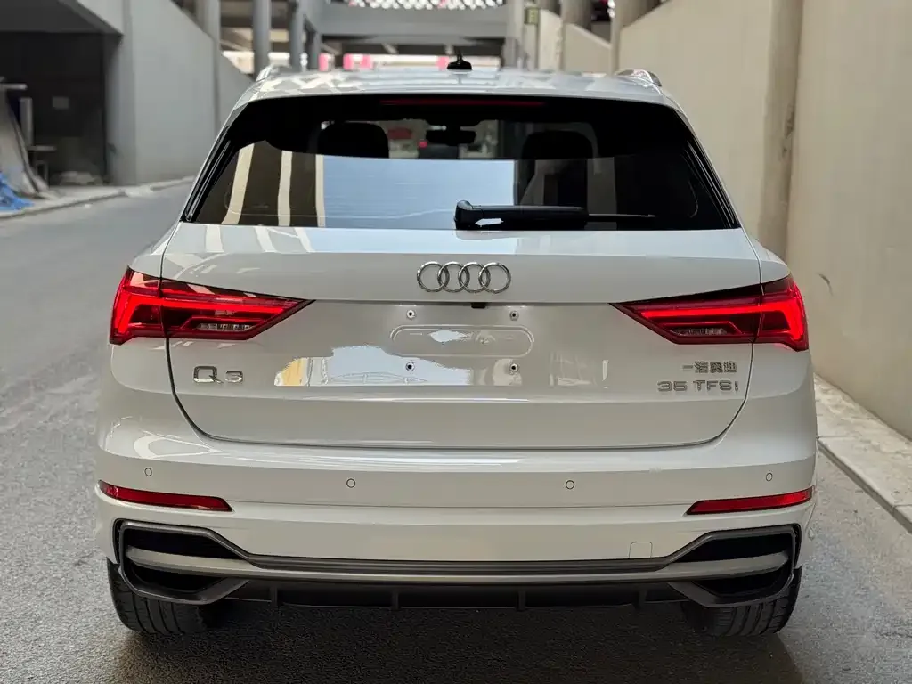 Audi Q3 — фото 10