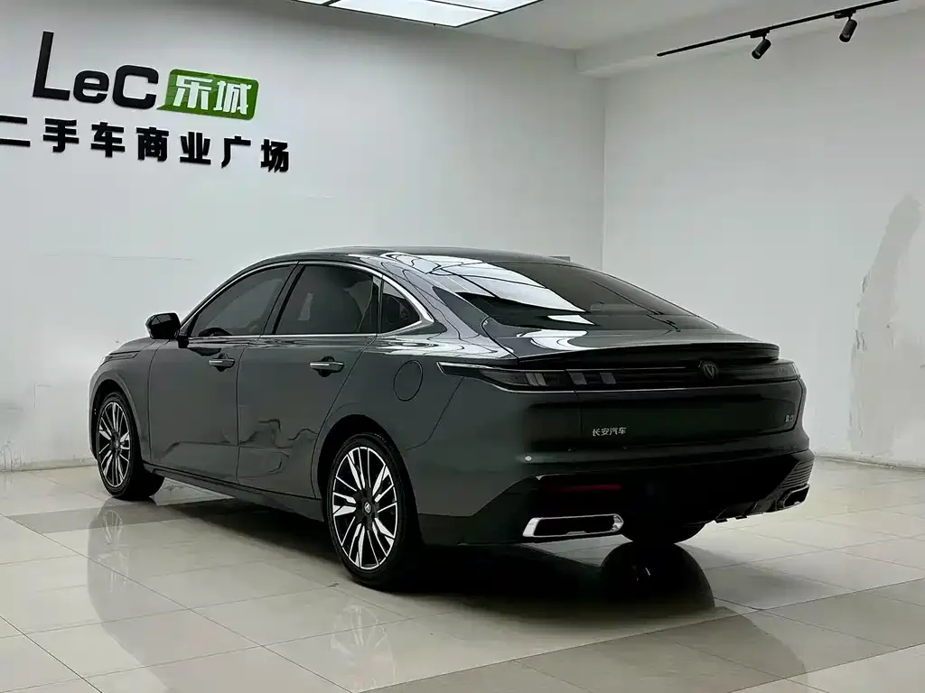 Changan Eado — фото 3
