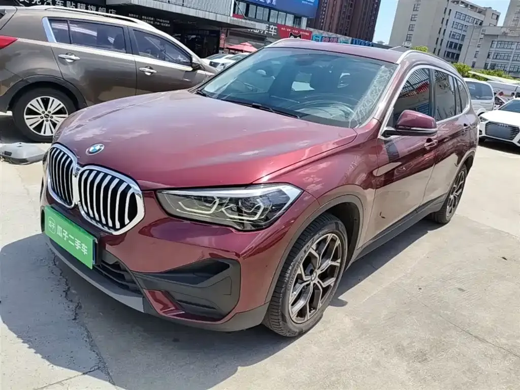 BMW X1 — фото 1