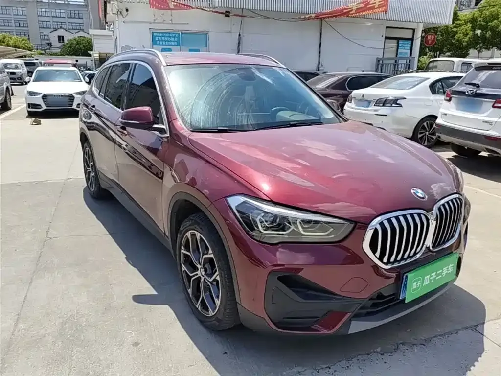 BMW X1 — фото 10