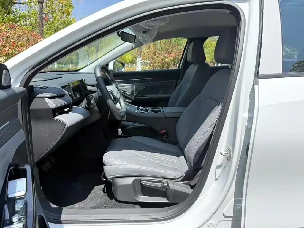 Geely Galaxy L6 2026 из CN, фото 4