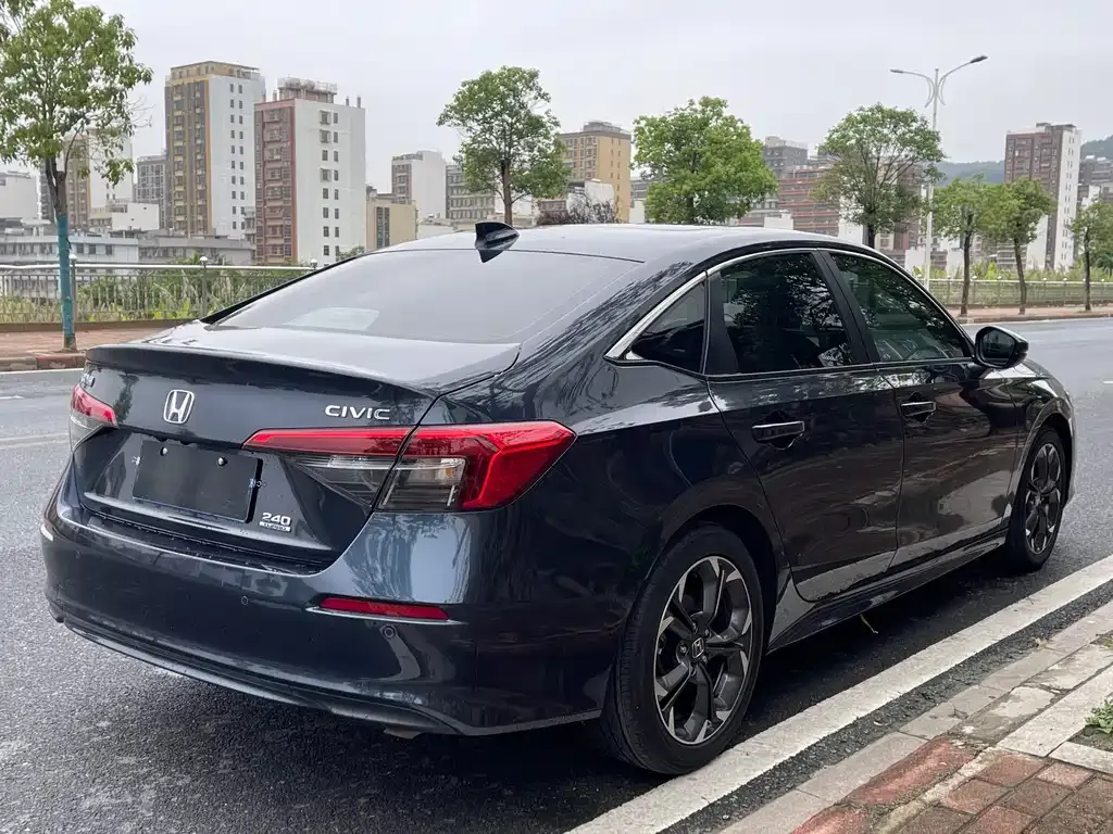 Honda Civic — фото 3