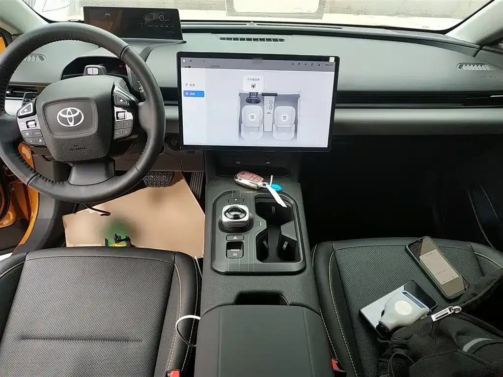 Toyota bZ5 2025 из CN, фото 4
