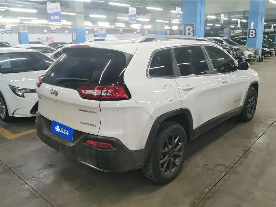 Jeep Cherokee 2021 из CN, фото 4