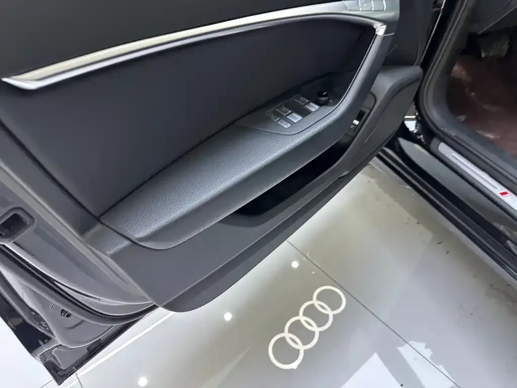 Audi A6L — фото 3