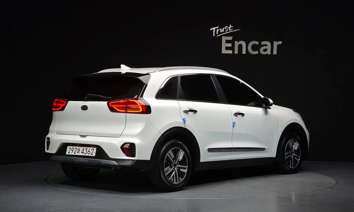 Kia Niro 2021 из KR, фото 2