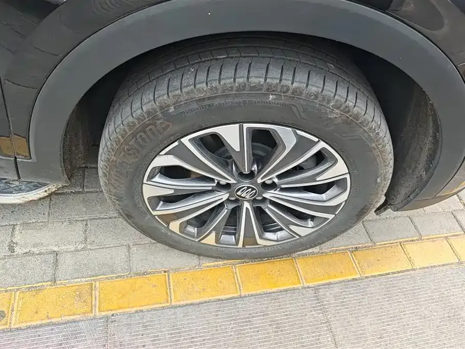 Buick Envision Plus — фото 2