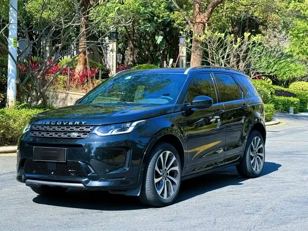 Land Rover Discovery Sport — фото 1