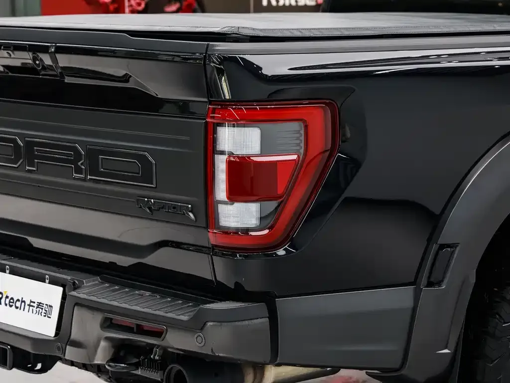 Ford F-150 Raptor — фото 8