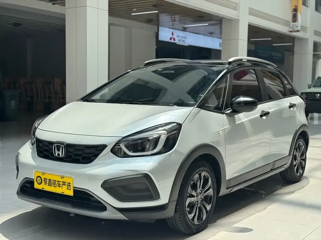 Honda Fit — фото 1