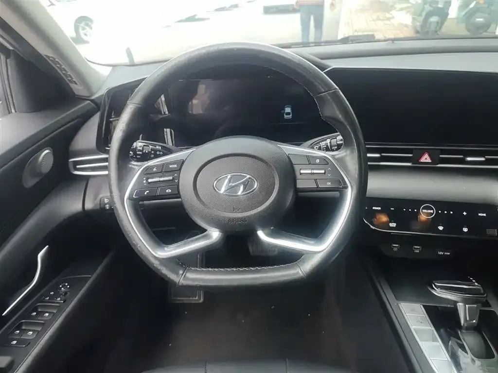 Hyundai Elantra 2022 из CN, фото 9