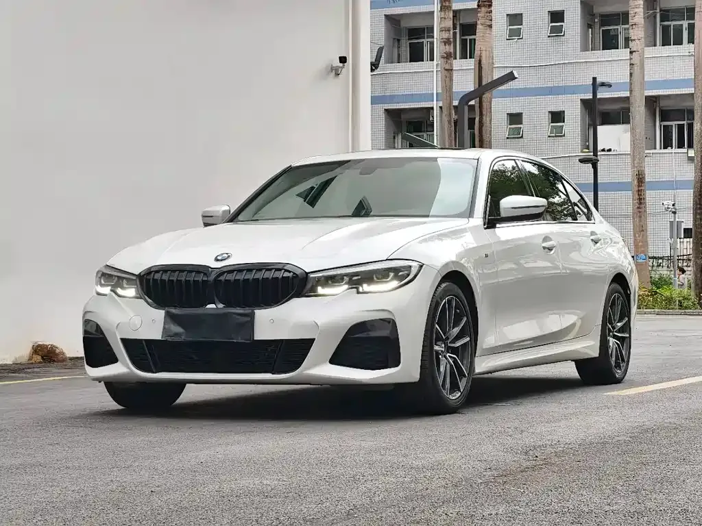 BMW 3 Series — фото 1