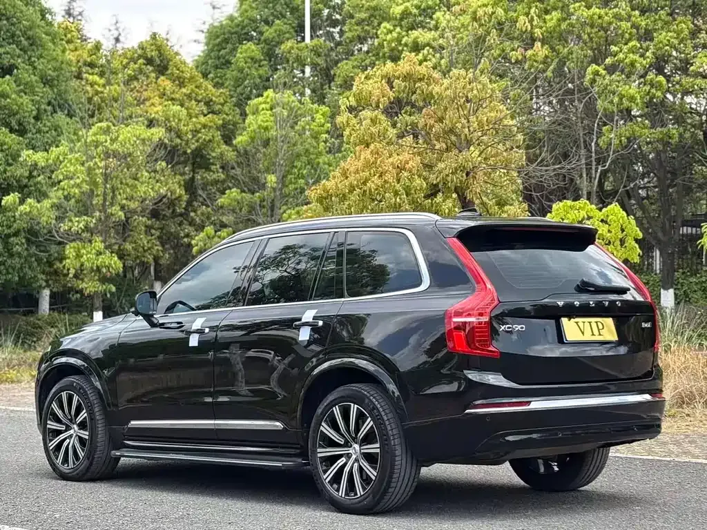 Volvo XC90 — фото 6