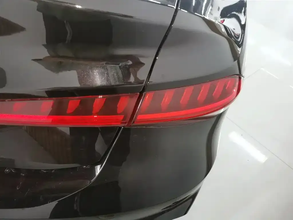Audi A7L — фото 3