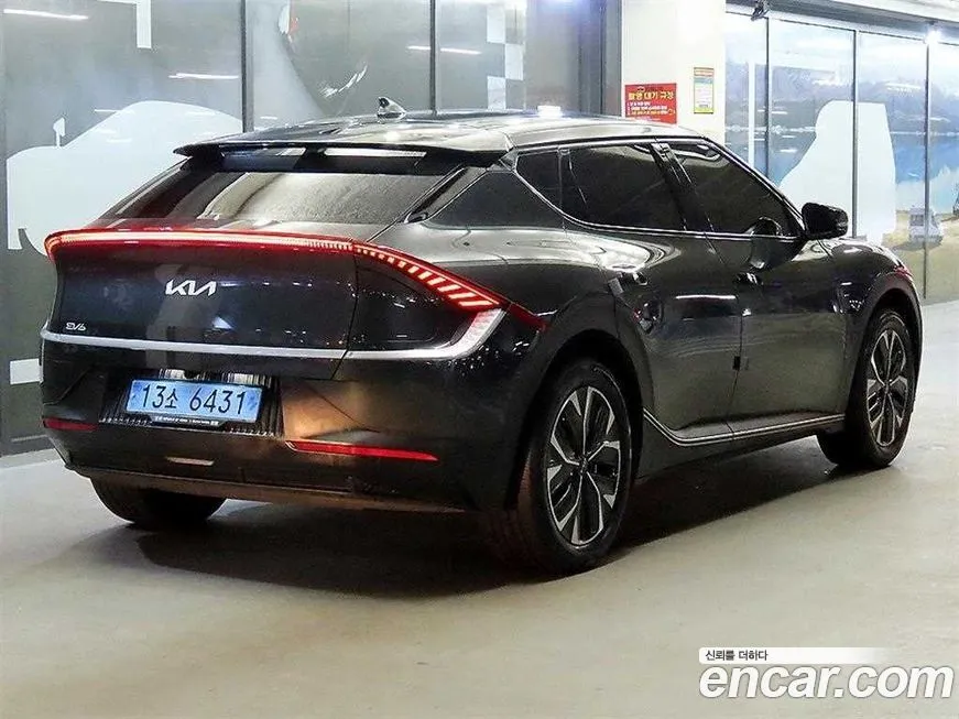 Kia EV6 — фото 8